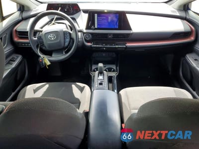 Zdjęcie 8 z 12 samochodu: 2023 TOYOTA PRIUS VIN:JTDACACU6P3008645 - miniatura