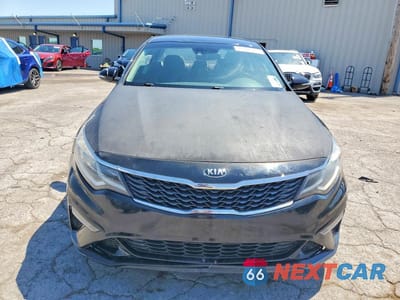 Piąte zdjęcie samochodu w środku: 2019 KIA OPTIMA LX VIN:5XXGT4L34KG299965 - miniatura