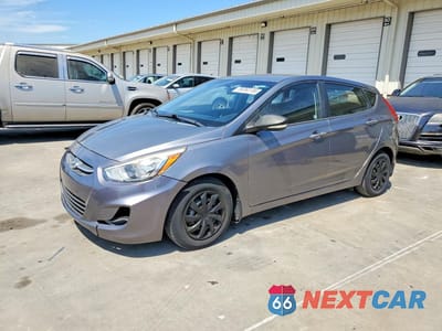 2015 HYUNDAI ACCENT GS KMHCT5AE3FU230558 - główne zdjęcie licytacji z USA - miniatura
