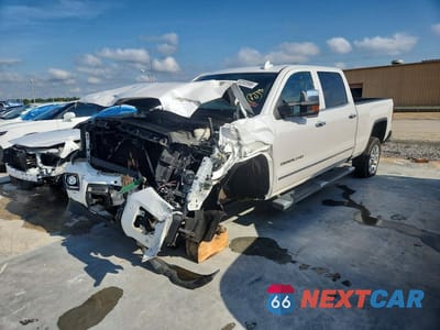 2018 GMC SIERRA K2500 DENALI 1GT12UEG0JF232494 - główne zdjęcie licytacji z USA - miniatura