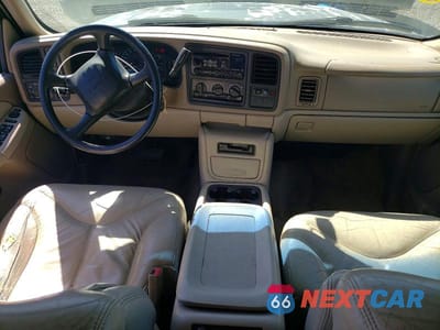 Zdjęcie 8 z 13 samochodu: 2002 GMC YUKON XL K1500 VIN:3GKFK16Z12G196839 - miniatura