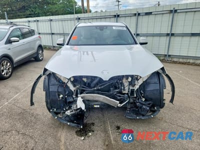 Piąte zdjęcie samochodu w środku: 2021 BMW X3 XDRIVE30E VIN:5UXTS1C02M9H02476 - miniatura