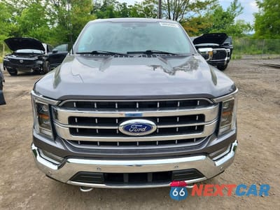 Piąte zdjęcie samochodu w środku: 2023 FORD F150 4WD LARIAT CREW 3.5 HYBRID VIN:1FTFW1ED3PFC46302 - miniatura