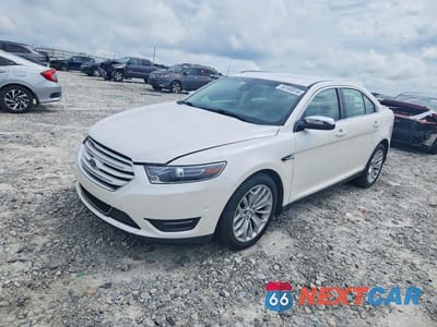 2018 FORD TAURUS LIMITED 1FAHP2F83JG116833 - główne zdjęcie licytacji z USA - miniatura