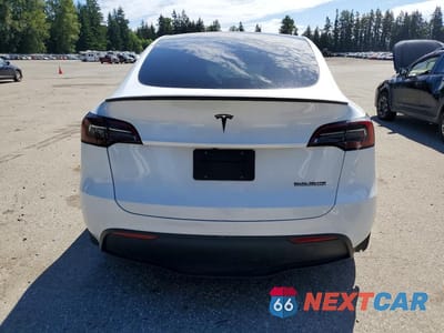 Zdjęcie 6 z 14 samochodu: 2023 TESLA MODEL Y VIN:7SAYGDEE3PA110420 - miniatura