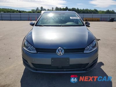 Piąte zdjęcie samochodu w środku: 2017 VOLKSWAGEN GOLF VIN:3VW117AU6HM029276 - miniatura