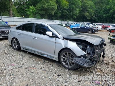 Czwarte zdjęcie samochodu z boku: 2015 HYUNDAI SONATA SPORT VIN:5NPE34AF2FH162408 - miniatura