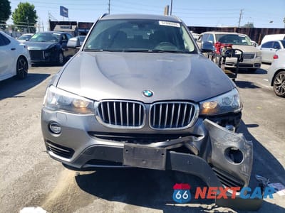 Piąte zdjęcie samochodu w środku: 2016 BMW X3 XDRIVE28I VIN:5UXWX9C54G0D68694 - miniatura