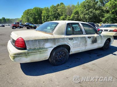 Trzecie zdjęcie samochodu z tyłu: 2010 FORD CROWN VICTORIA S VIN:2FABP7CV2AX145263 - miniatura