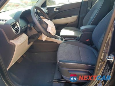 Zdjęcie 7 z 13 samochodu: 2024 HYUNDAI VENUE LIMITED VIN:KMHRC8A35RU316047 - miniatura