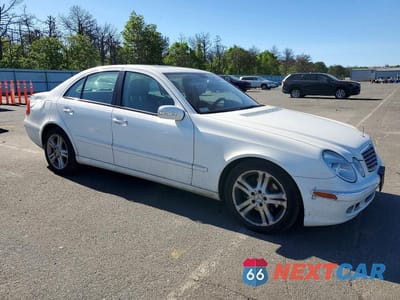 Czwarte zdjęcie samochodu z boku: 2006 MERCEDES-BENZ E 350 4MATIC VIN:WDBUF87J06X197375 - miniatura
