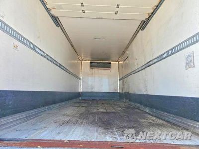 Zdjęcie 10 z 13 samochodu: 2025 INTERNATIONAL MV607 REFRIGERATED BOX TRUCK VIN:3HAEUMML6SL427836 - miniatura