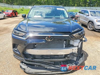 Piąte zdjęcie samochodu w środku: 2026 TOYOTA GRAND HIGHLANDER XLE VIN:5TDAAAB55TS124542 - miniatura