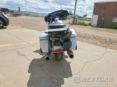 Czwarte zdjęcie samochodu z boku: 2015 HARLEY-DAVIDSON FLHTK ULTRA LIMITED VIN:1HD1KEL1XFB694451 - miniatura