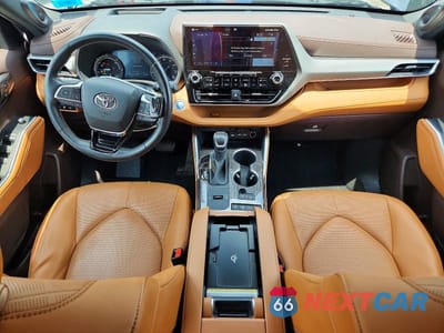 Zdjęcie 8 z 13 samochodu: 2020 TOYOTA HIGHLANDER HYBRID PLATINUM VIN:5TDEBRCH7LS006322 - miniatura