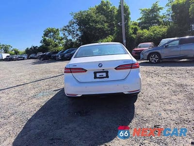 Zdjęcie 6 z 15 samochodu: 2026 BMW 530 XI VIN:WBA53FJ01TCW71868 - miniatura