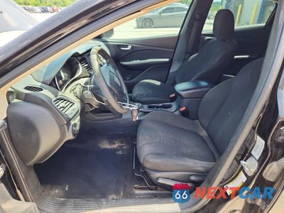 Zdjęcie 7 z 12 samochodu: 2016 DODGE DART SE VIN:1C3CDFAA1GD565487 - miniatura