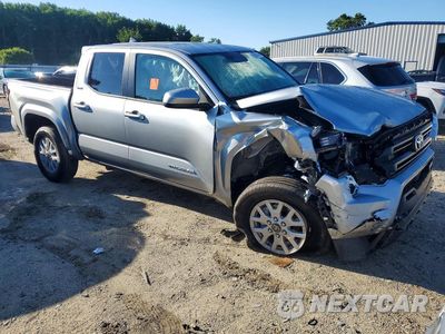 Czwarte zdjęcie samochodu z boku: 2026 TOYOTA TACOMA SR5 VIN:3TMLB5JN0TM274718 - miniatura