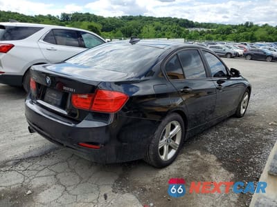 Trzecie zdjęcie samochodu z tyłu: 2013 BMW 328 XI SULEV VIN:WBA3B5G53DNS02200 - miniatura