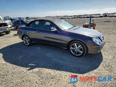 Czwarte zdjęcie samochodu z boku: 2008 MERCEDES-BENZ CLK 350 VIN:WDBTK56F08T091389 - miniatura