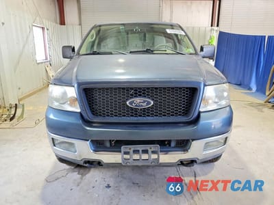 Piąte zdjęcie samochodu w środku: 2004 FORD F150 VIN:1FTPX145X4NB10603 - miniatura