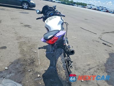 Czwarte zdjęcie samochodu z boku: 2017 KAWASAKI EX300 A VIN:JKAEX8A1XHDA31703 - miniatura