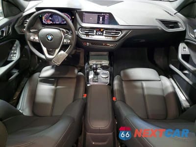 Zdjęcie 8 z 12 samochodu: 2024 BMW 228XI VIN:WBA73AK06R7R80862 - miniatura