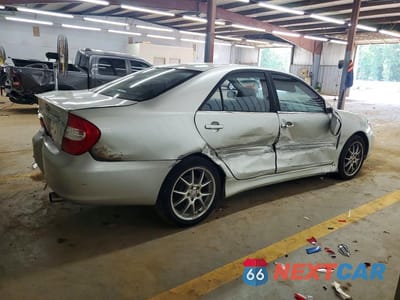 Trzecie zdjęcie samochodu z tyłu: 2003 TOYOTA CAMRY LE VIN:JTDBE32K330227956 - miniatura