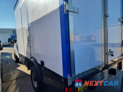 Drugie zdjęcie samochodu z przodu: 2023 FORD E350 REFRIGERATED BOX TRUCK VIN:1FDWE3FK5PDD09757 - miniatura