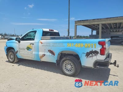 Drugie zdjęcie samochodu z przodu: 2021 CHEVROLET SILVERADO C1500 VIN:3GCNWAEK5MG325068 - miniatura