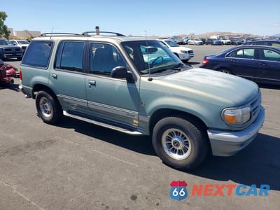 Czwarte zdjęcie samochodu z boku: 1996 FORD EXPLORER VIN:1FMDU35P2TZB45548 - miniatura