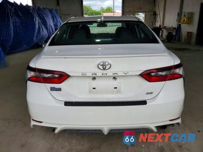 Zdjęcie 6 z 12 samochodu: 2022 TOYOTA CAMRY SE VIN:4T1T11AKXNU646545 - miniatura