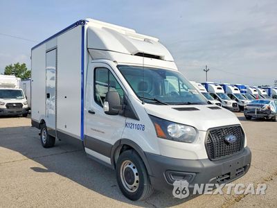 Czwarte zdjęcie samochodu z boku: 2022 FORD TRANSIT DELIVERY TRUCK VIN:1FDBW5Z85NKA39963 - miniatura
