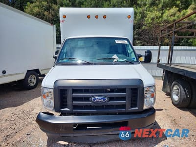 Piąte zdjęcie samochodu w środku: 2021 FORD E350 BOX TRUCK VIN:1FDWE3FN4MDC27847 - miniatura