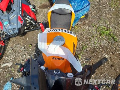 Piąte zdjęcie samochodu w środku: 2013 HONDA CBR250 R VIN:MLHMC4109D5302763 - miniatura