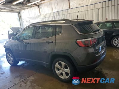 Drugie zdjęcie samochodu z przodu: 2018 JEEP COMPASS LATITUDE VIN:3C4NJCBB5JT338856 - miniatura