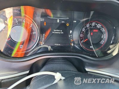 Zdjęcie 9 z 13 samochodu: 2019 DODGE CHALLENGER SXT VIN:2C3CDZAG3KH735267 - miniatura