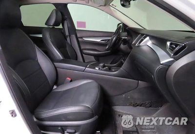 Piąte zdjęcie samochodu w środku: 2019 INFINITI QX50 LUXE VIN:3PCAJ5M32KF132328 - miniatura