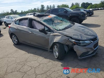 Czwarte zdjęcie samochodu z boku: 2017 CHEVROLET CRUZE LT VIN:3G1BE6SM5HS537456 - miniatura