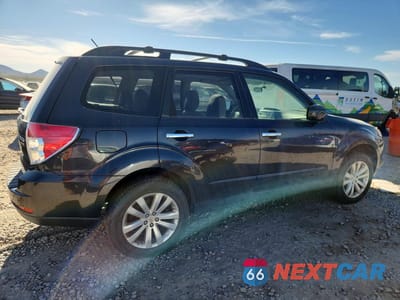 Trzecie zdjęcie samochodu z tyłu: 2011 SUBARU FORESTER 2.5X PREMIUM VIN:JF2SHADC9BH741068 - miniatura