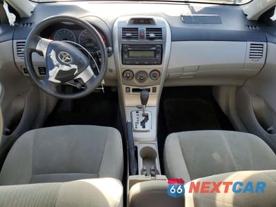 Zdjęcie 8 z 12 samochodu: 2012 TOYOTA COROLLA LE VIN:2T1BU4EE2CC796429 - miniatura