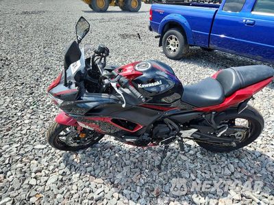 Trzecie zdjęcie samochodu z tyłu: 2021 KAWASAKI EX650 M VIN:ML5EXEM18MDA36497 - miniatura