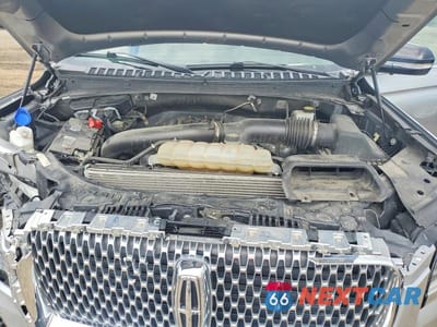 Zdjęcie 12 z 13 samochodu: 2022 LINCOLN NAVIGATOR RESERVE VIN:5LMJJ2LT9NEL05339 - miniatura