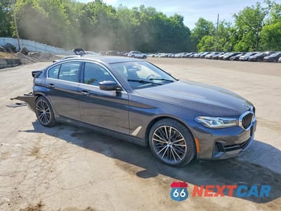 Czwarte zdjęcie samochodu z boku: 2022 BMW 540 XI VIN:WBA73BJ0XNWX59594 - miniatura