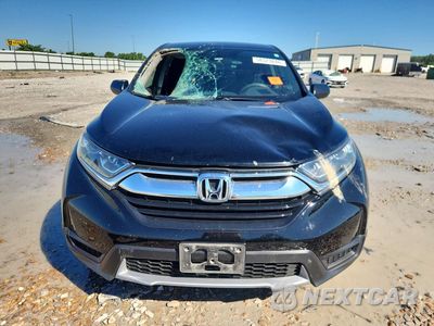 Piąte zdjęcie samochodu w środku: 2018 HONDA CR-V LX VIN:2HKRW6H35JH210329 - miniatura