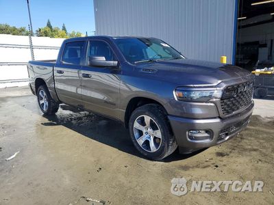 Czwarte zdjęcie samochodu z boku: 2026 RAM 1500 TRADESMAN VIN:1C6RREGG2TN281519 - miniatura