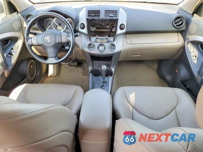 Zdjęcie 8 z 13 samochodu: 2006 TOYOTA RAV4 LIMITED VIN:JTMBD31V365043381 - miniatura