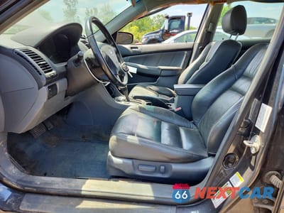 Zdjęcie 7 z 12 samochodu: 2006 HONDA ACCORD VIN:1HGCM56826A172739 - miniatura
