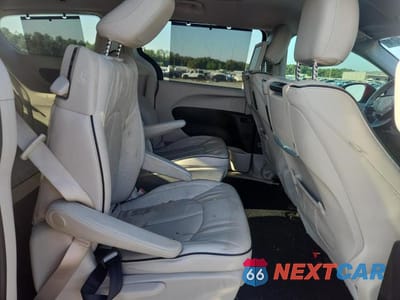 Zdjęcie 11 z 13 samochodu: 2019 CHRYSLER PACIFICA HYBRID LIMITED VIN:2C4RC1N71KR705912 - miniatura