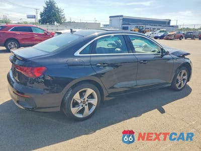 Trzecie zdjęcie samochodu z tyłu: 2023 AUDI A3 PREMIUM VIN:WAUAUDGY4PA118114 - miniatura